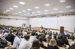Граждане нуждаются в качественных и доступных медицинских услугах, а медицинскому персоналу должны быть обеспечены надёжные социальные гарантии.